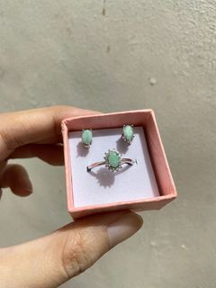 Natural emerald ring & earrings