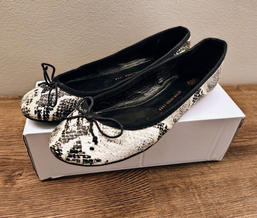 NEW GAP Ballerina Python Flats Shoes Women s Fashion Footwear