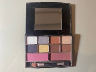(Category: ) located in . Submitted by beebodeclutter (Listing ID 1268139767, Image 1). Description: .
