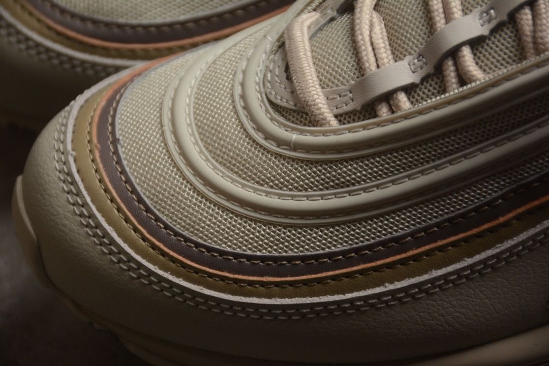 Air 27 khaki top