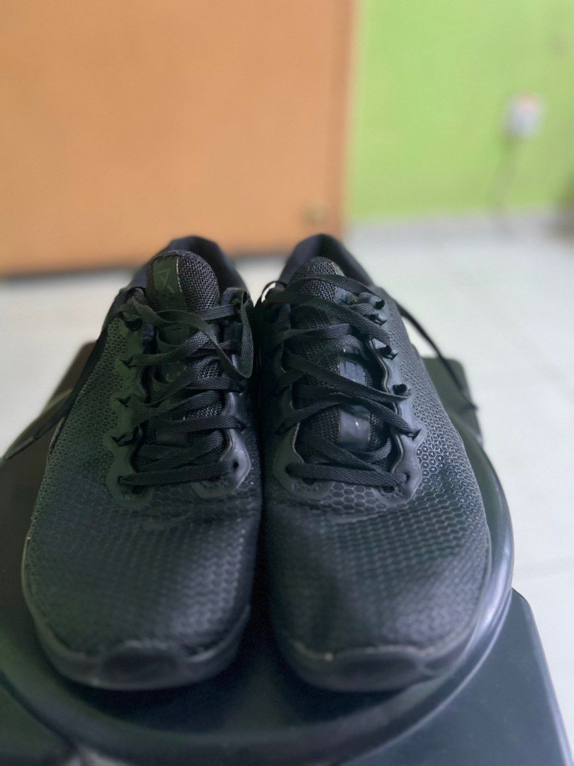 Metcon 5 discount triple black