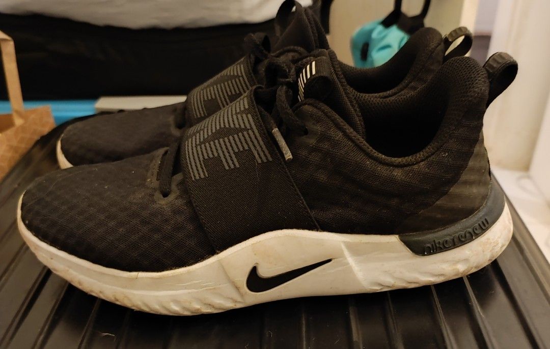 Nike hotsell 9 womens