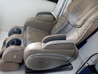 Ogawa massage chair 2025 upholstery