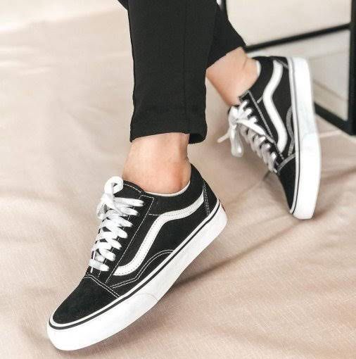 Black vans on sale old skool womens