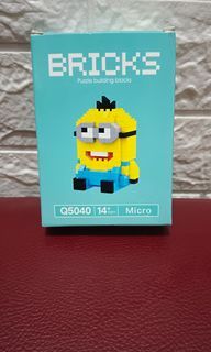 Puzzle bricks Minion