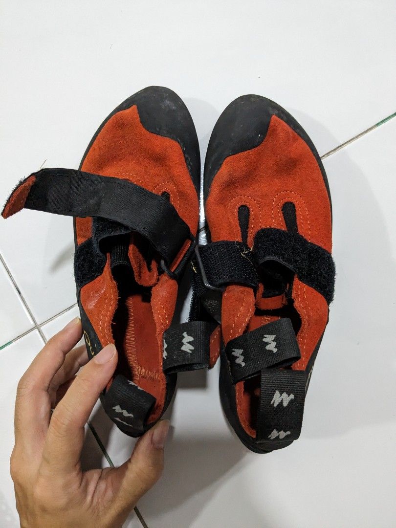 Quechua best sale climbing shoes