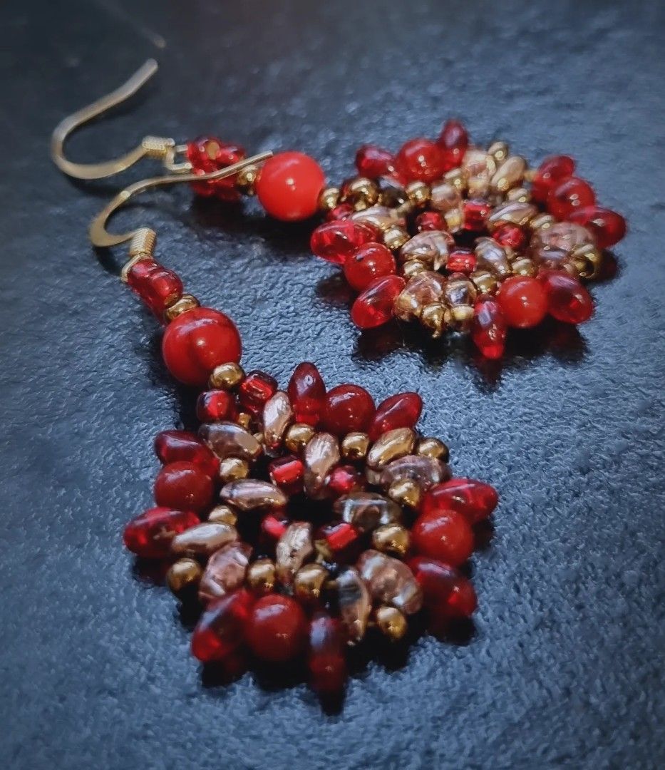 Red bead earrings online