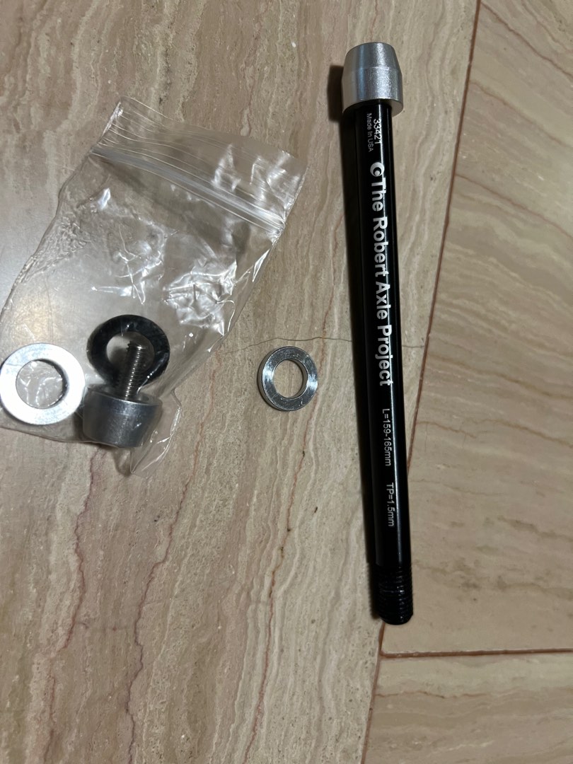 Robert Axle Project Giant TCR trainer axle, Sports Equipment, Bicycles