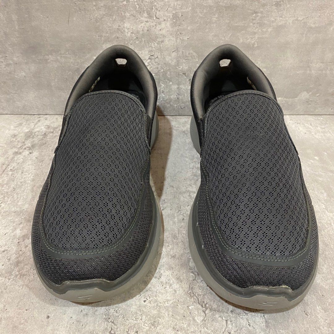 Skechers go walk sales undercover