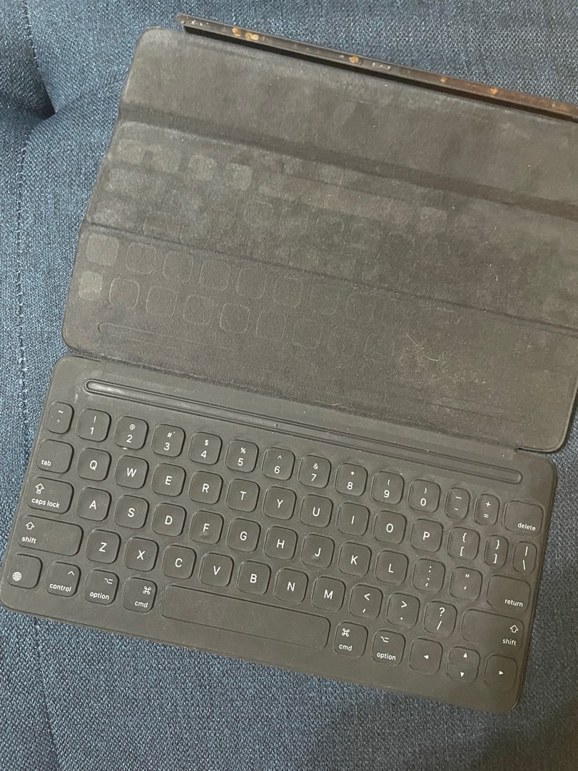 Smart Keyboard for iPad (9th generation), Mobile Phones & Gadgets