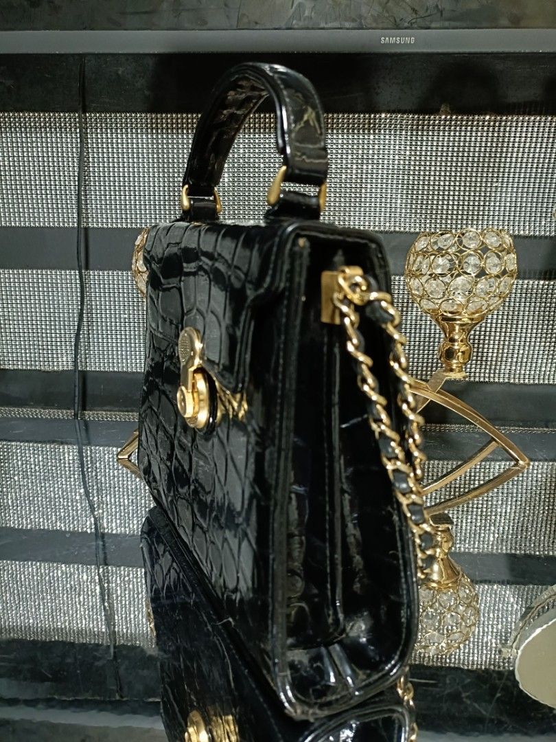 Suzy smith purse shop