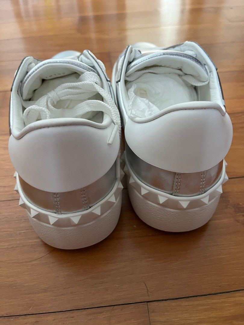 Fake valentino outlet sneakers