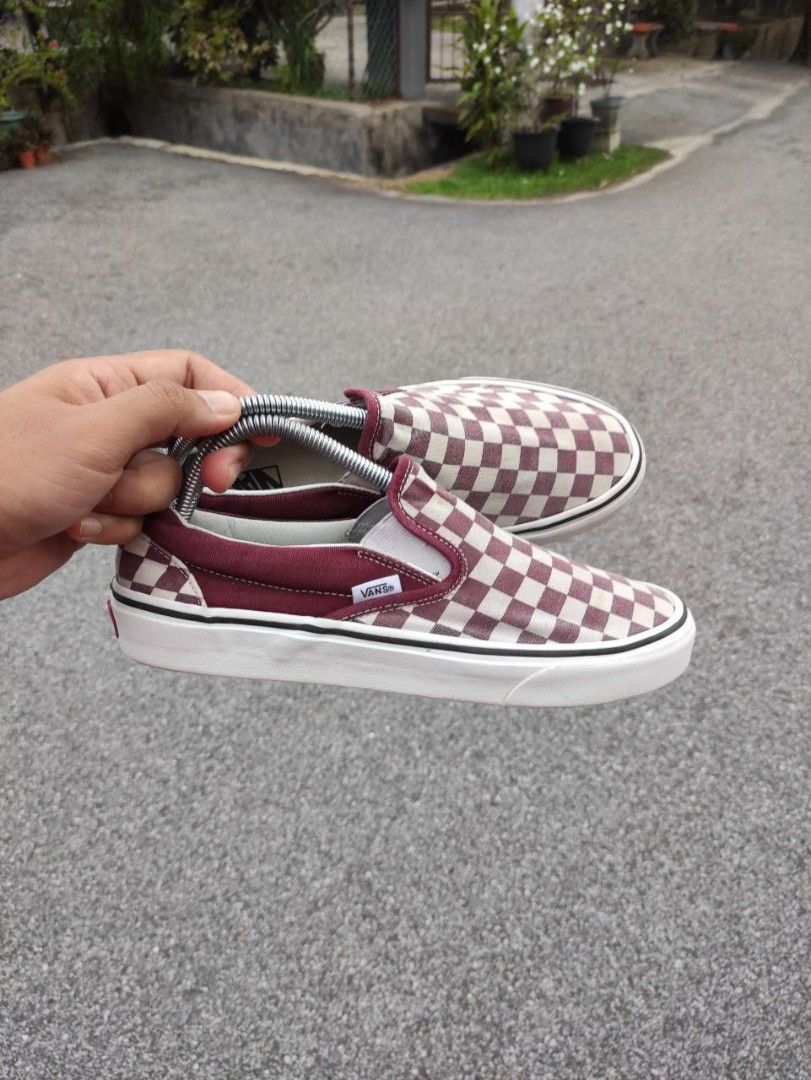 VANS SLIP ON SNEAKERS UK 7.5 B49 Men s Fashion Footwear
