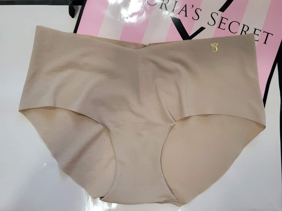 Victoria's Secret Underwear- Medium 5pcs/set, Women's Fashion,  Undergarments & Loungewear on Carousell