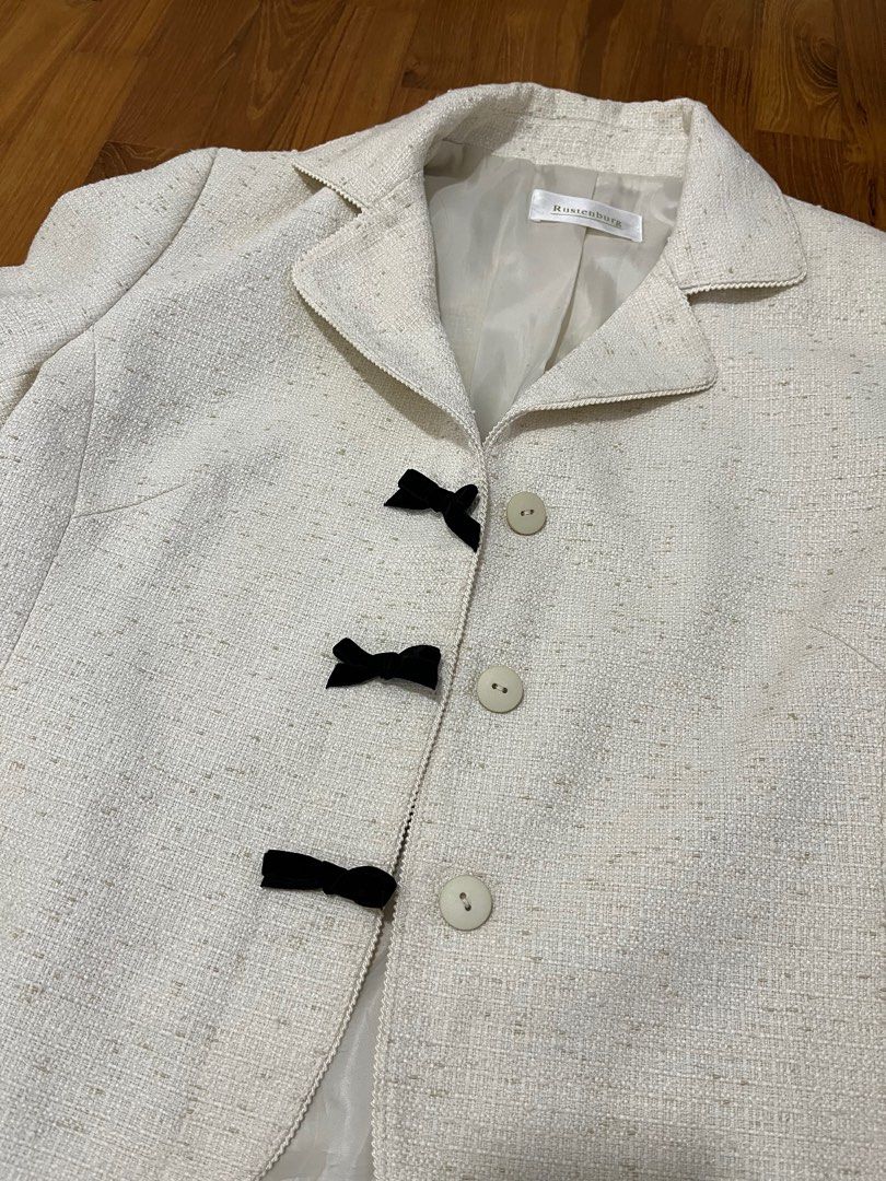 White vintage top blazer