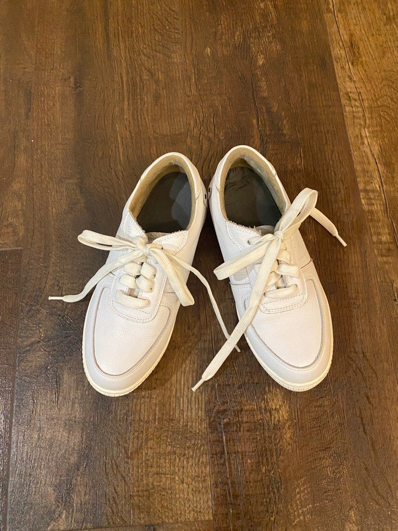 White sneakers size 11 hotsell