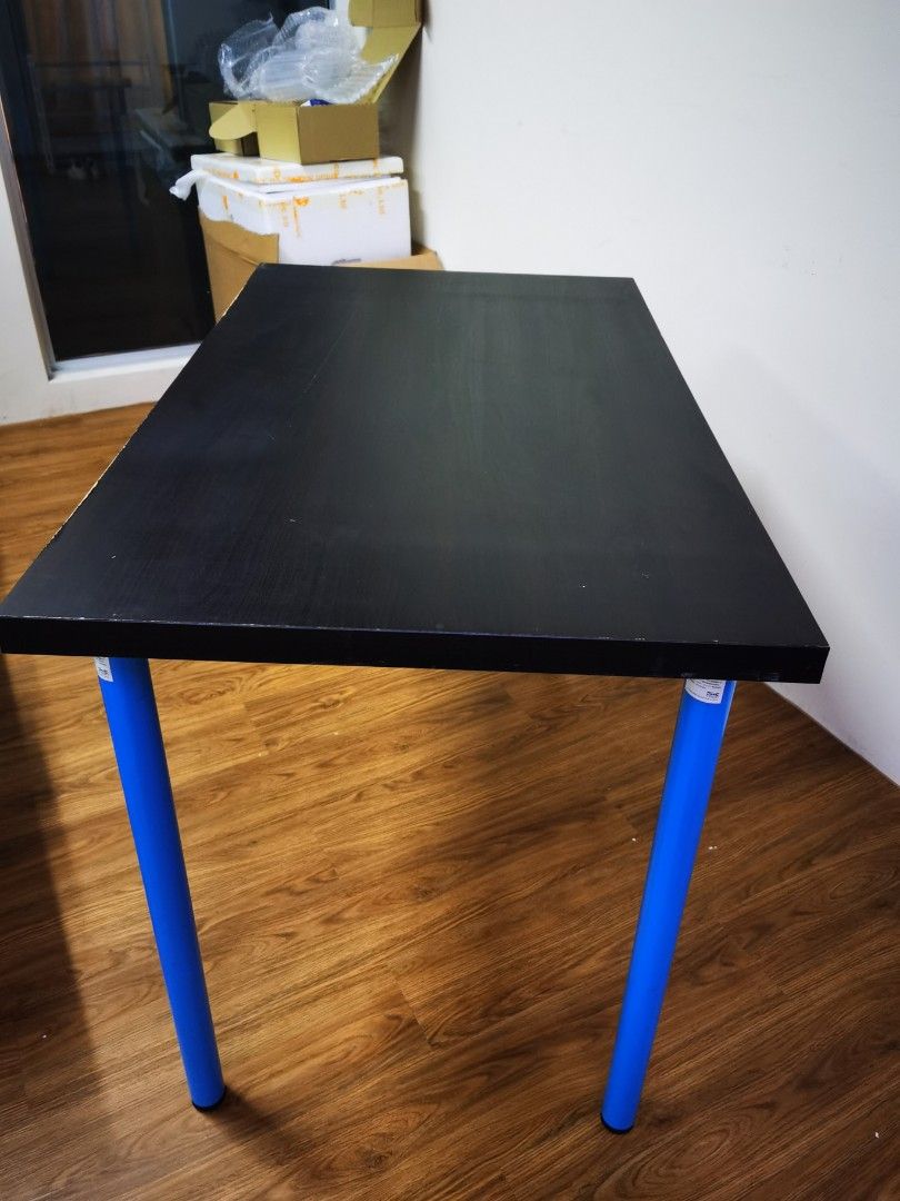 Ikea shop linnmon blue