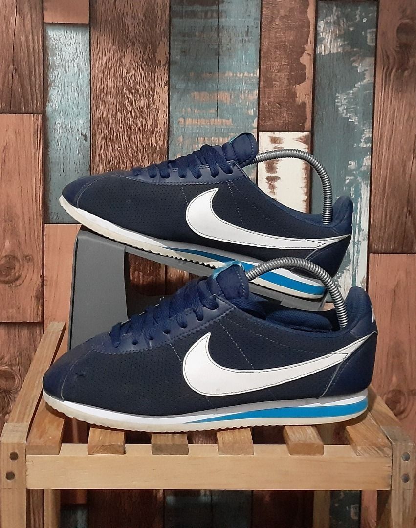 Sepatu sales nike classic