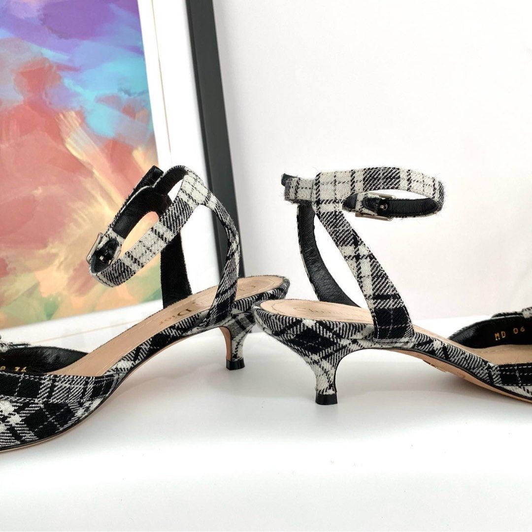 Jeffrey Campbell Pletana Ankle Strap Black Leather Kitten Heels Size 9 |  Heels, Kitten heels, Ankle strap