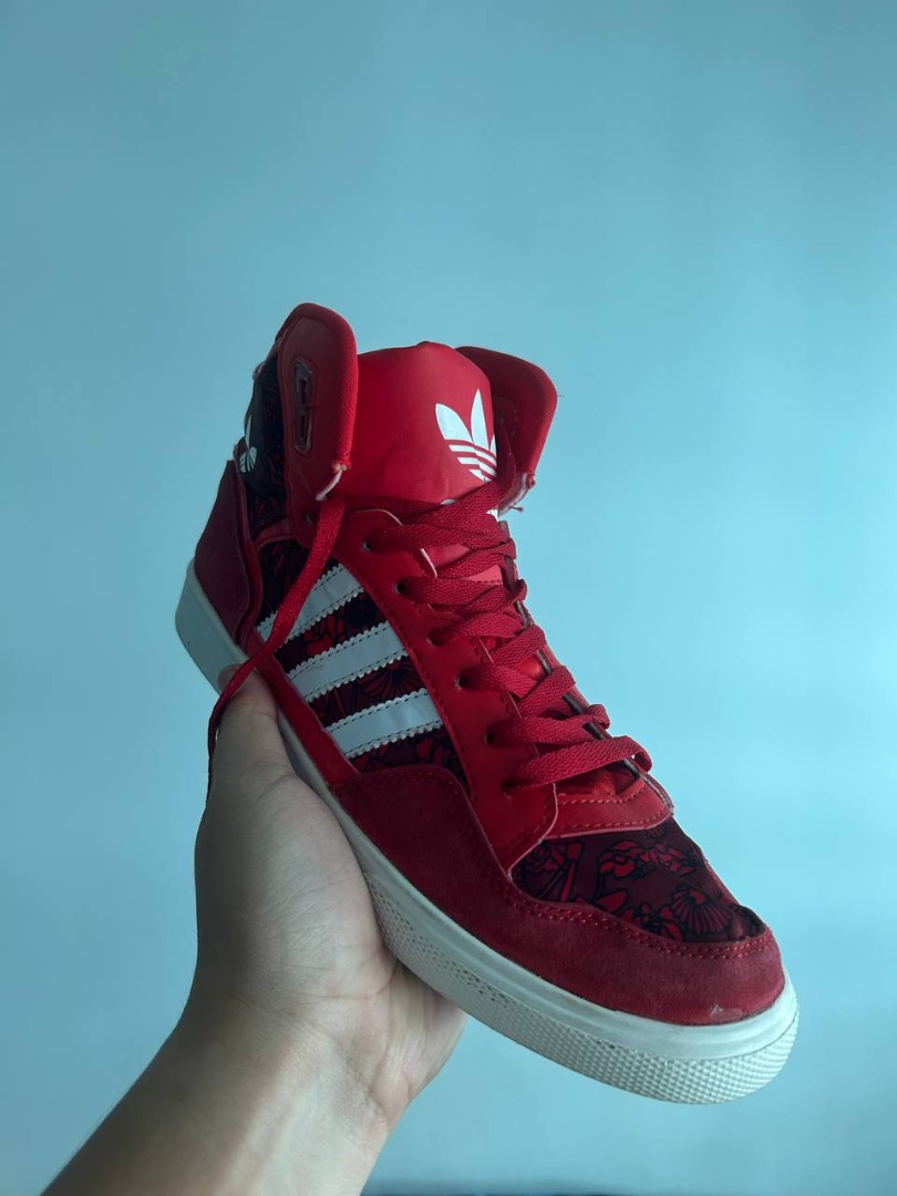 Adidas extaball top up red