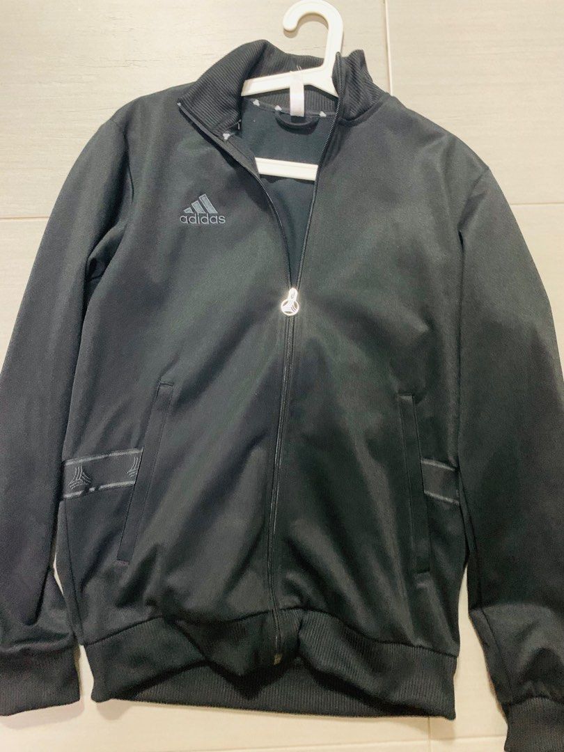 Adidas jacket hot sale medium size