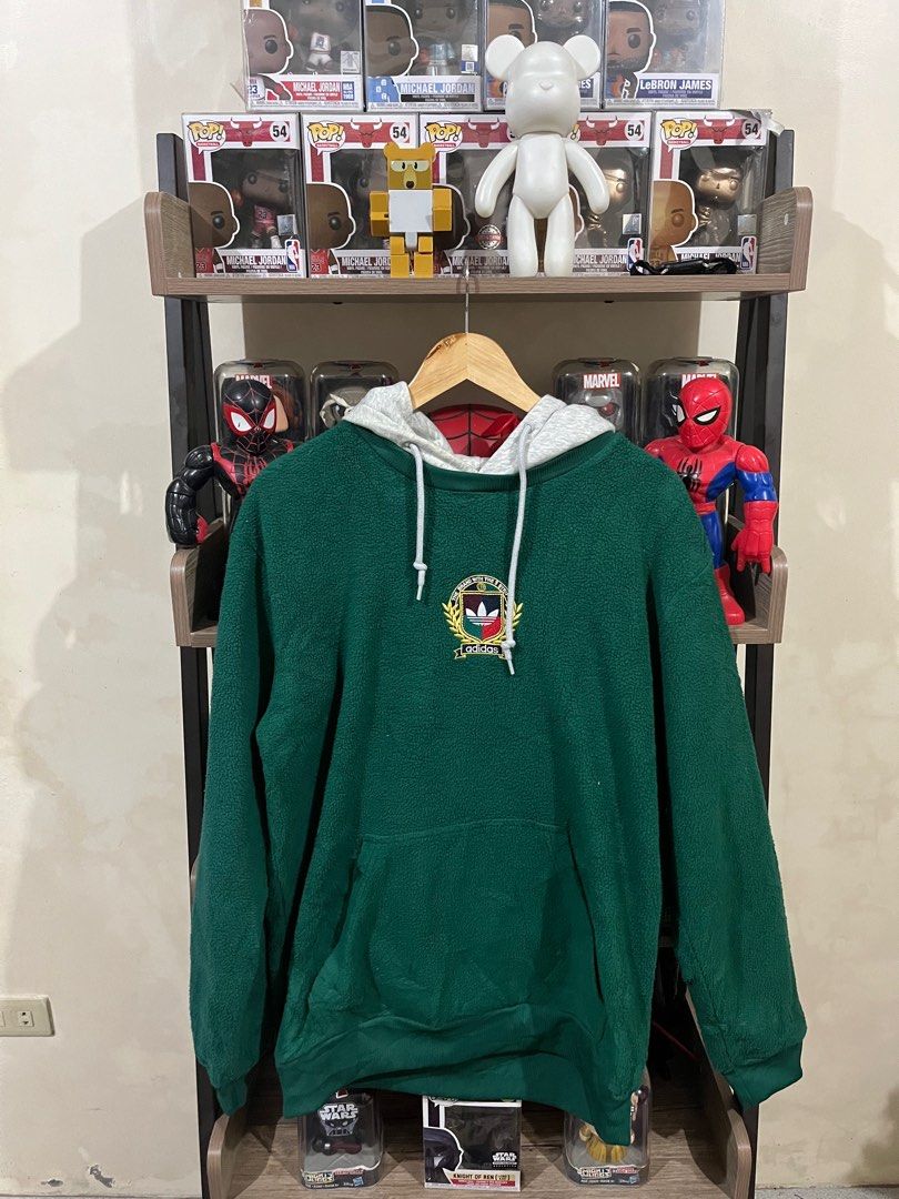 Adidas originals hoodie with collegiate crest in green on sale fleec