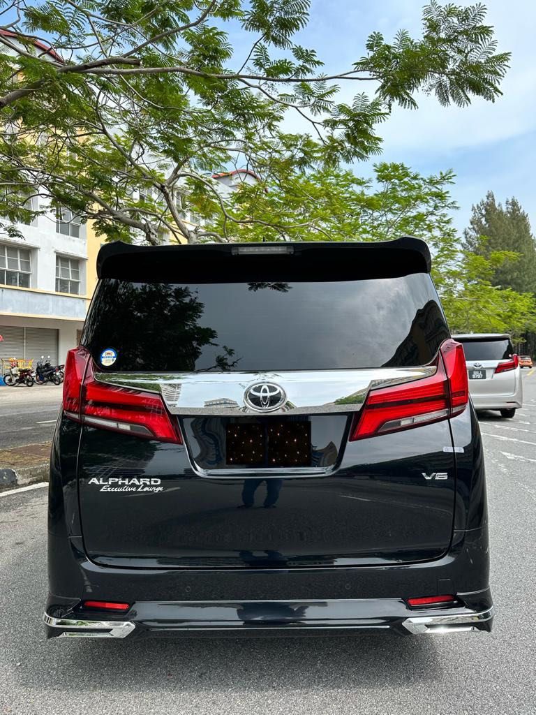 Alphard 2023 direct owner executive lounge, Cars, Cars for Sale on