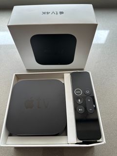 Apple TV 4K 1st Gen (A1842) 32GB - With Retail Box / Original Remote & Cables