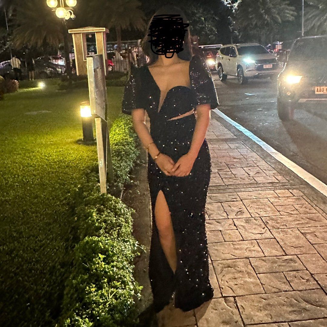 BLACK MODERN FILIPINIANA (Category: Evening dresses & gowns) located in Quezon City. Submitted by boujeefinds (Listing ID 1268416002, Image 1). Description: Modern Filipiniana Fits SMALL. Worn ONCE For lalamove deliveries only, novaliches QC area .