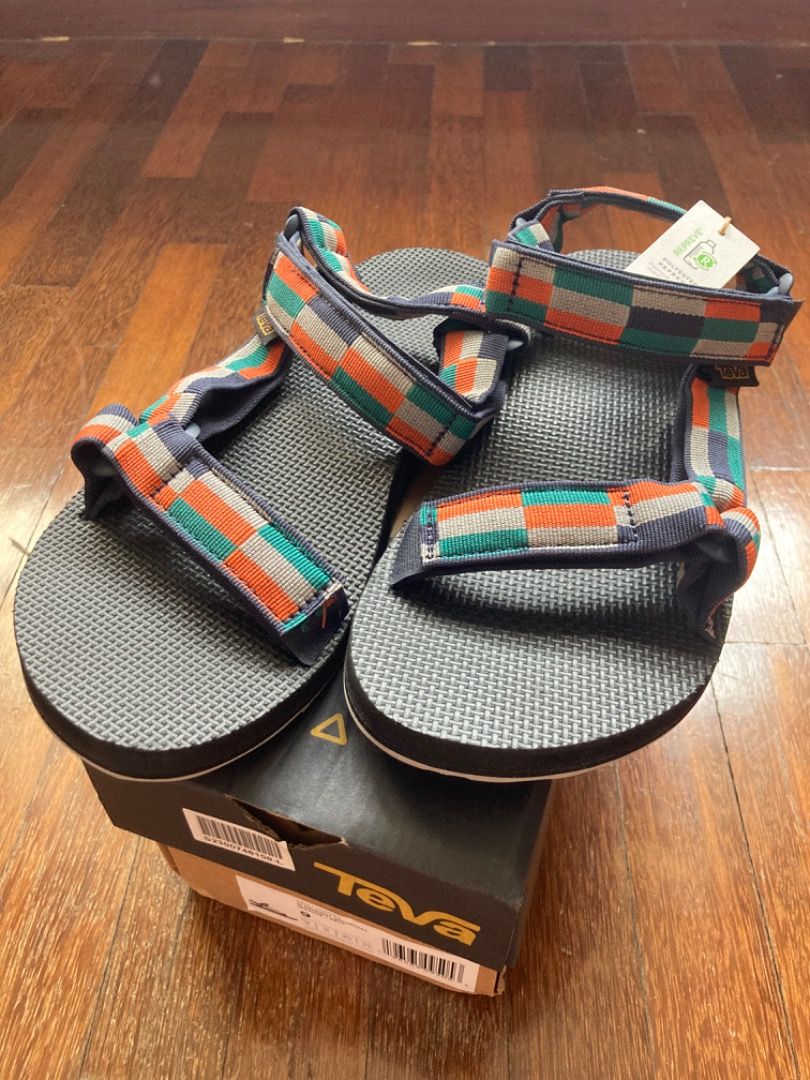 Teva original outlet universe