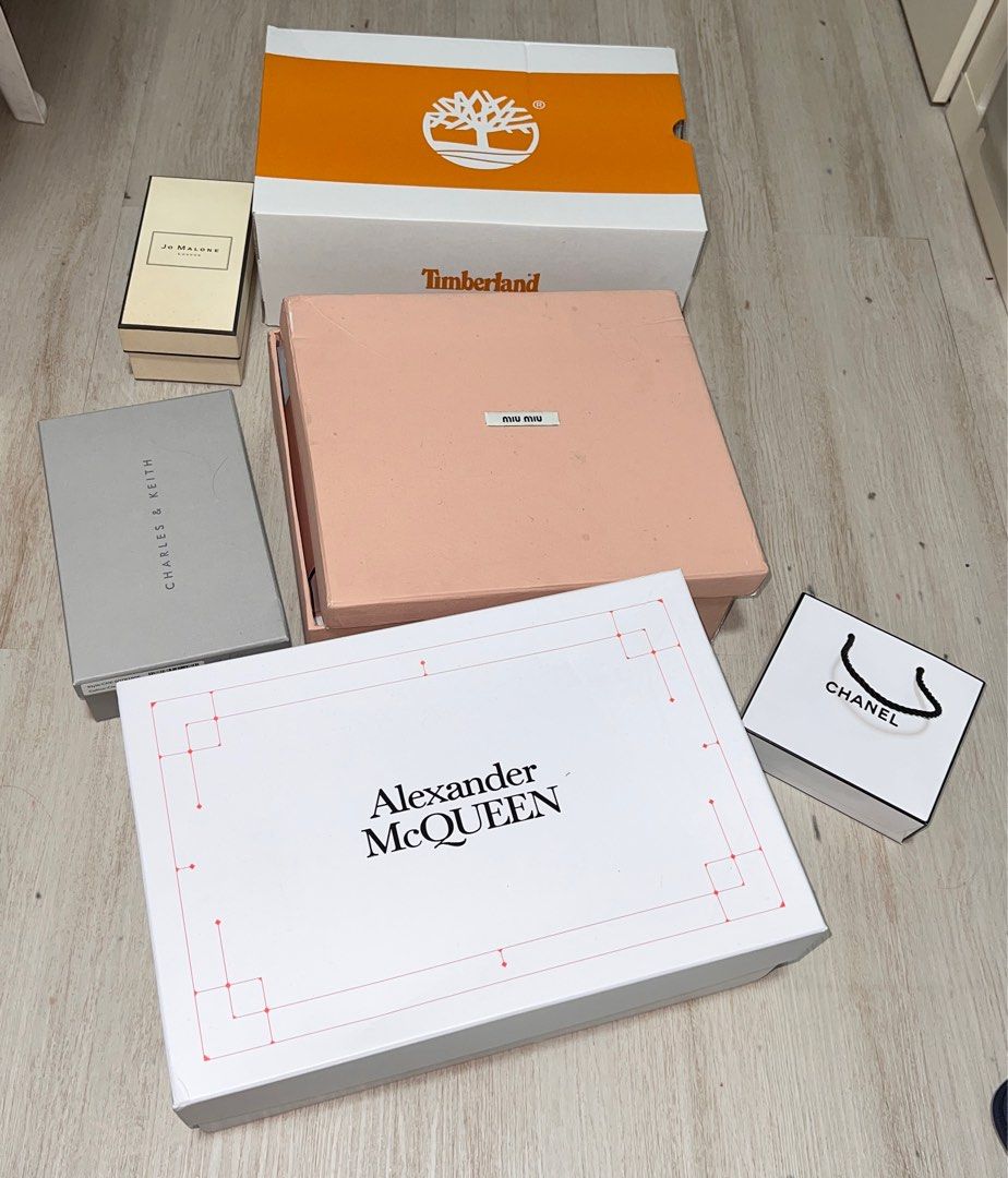 Alexander mcqueen shoebox shop