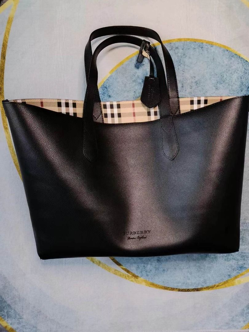 Burberry black reversible tote store