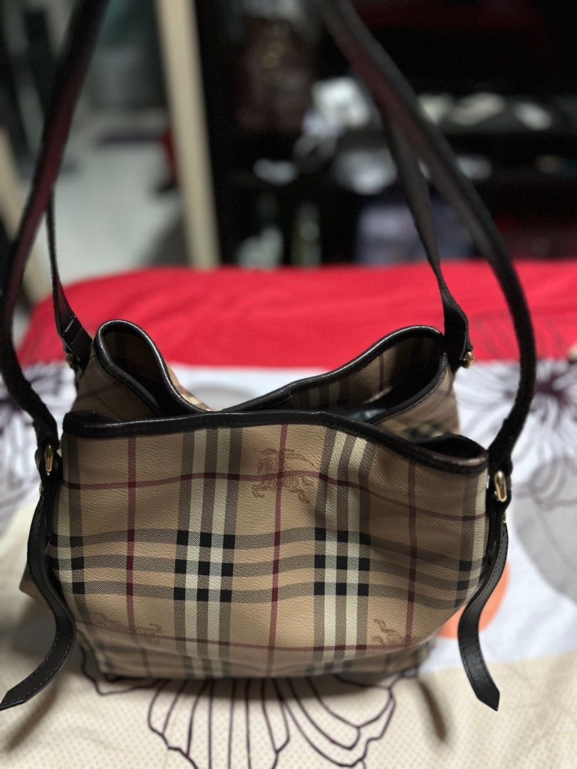 Burberry canterbury 2025