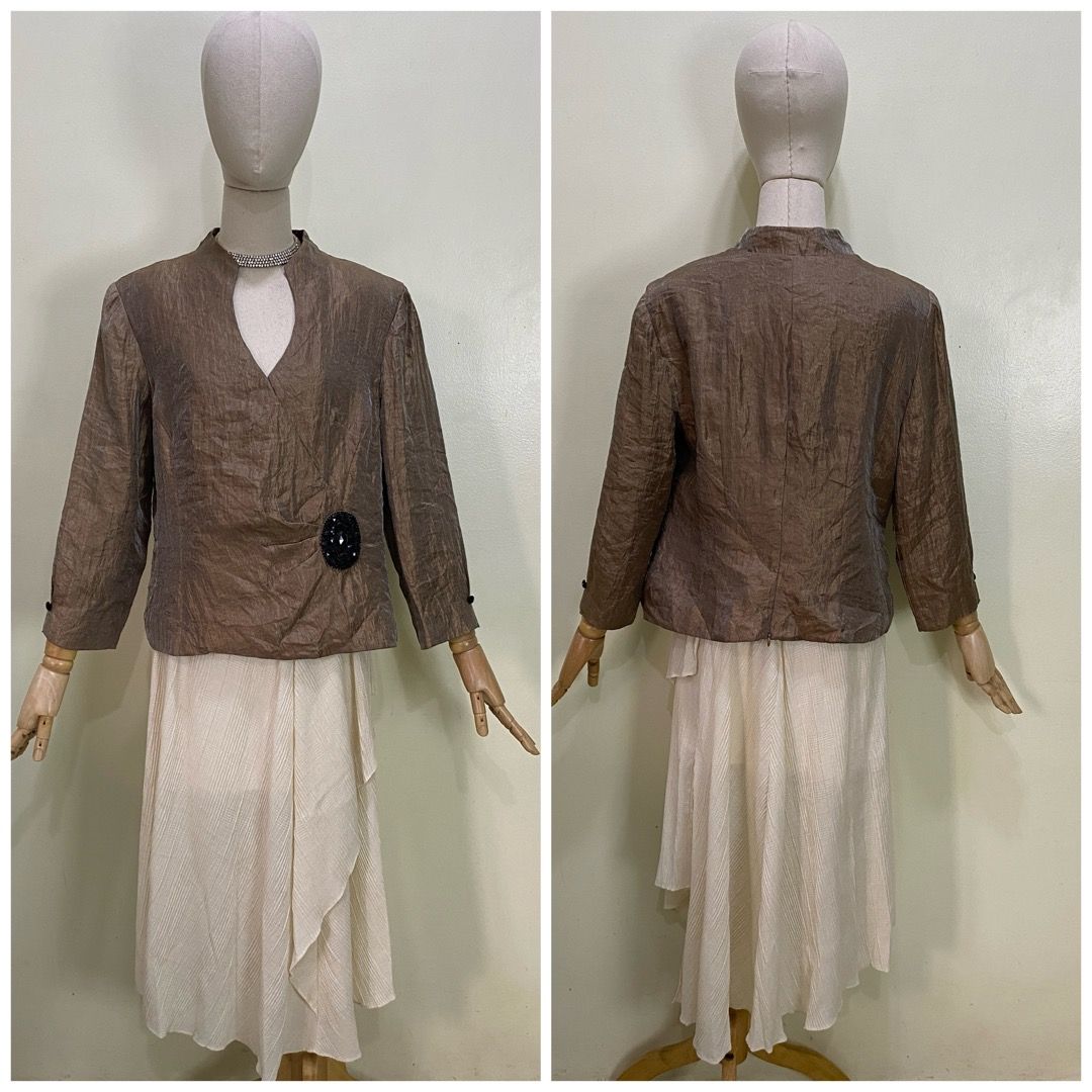 C111 Dressbarn Collection Bronze Vintage Blouse Selling Low Clearance Sale Women s Fashion Tops Longsleeves on Carousell