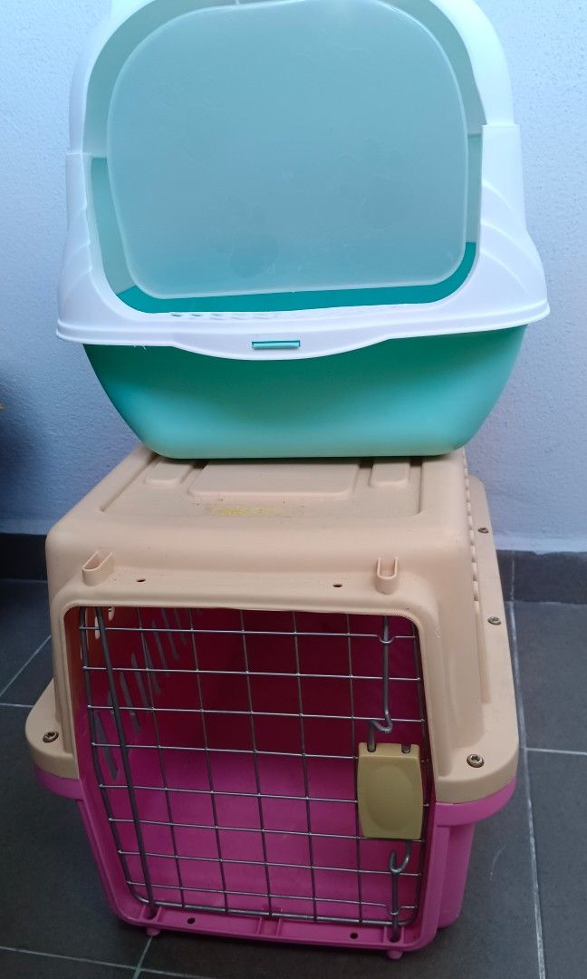 Cat carrier litter box combo hotsell