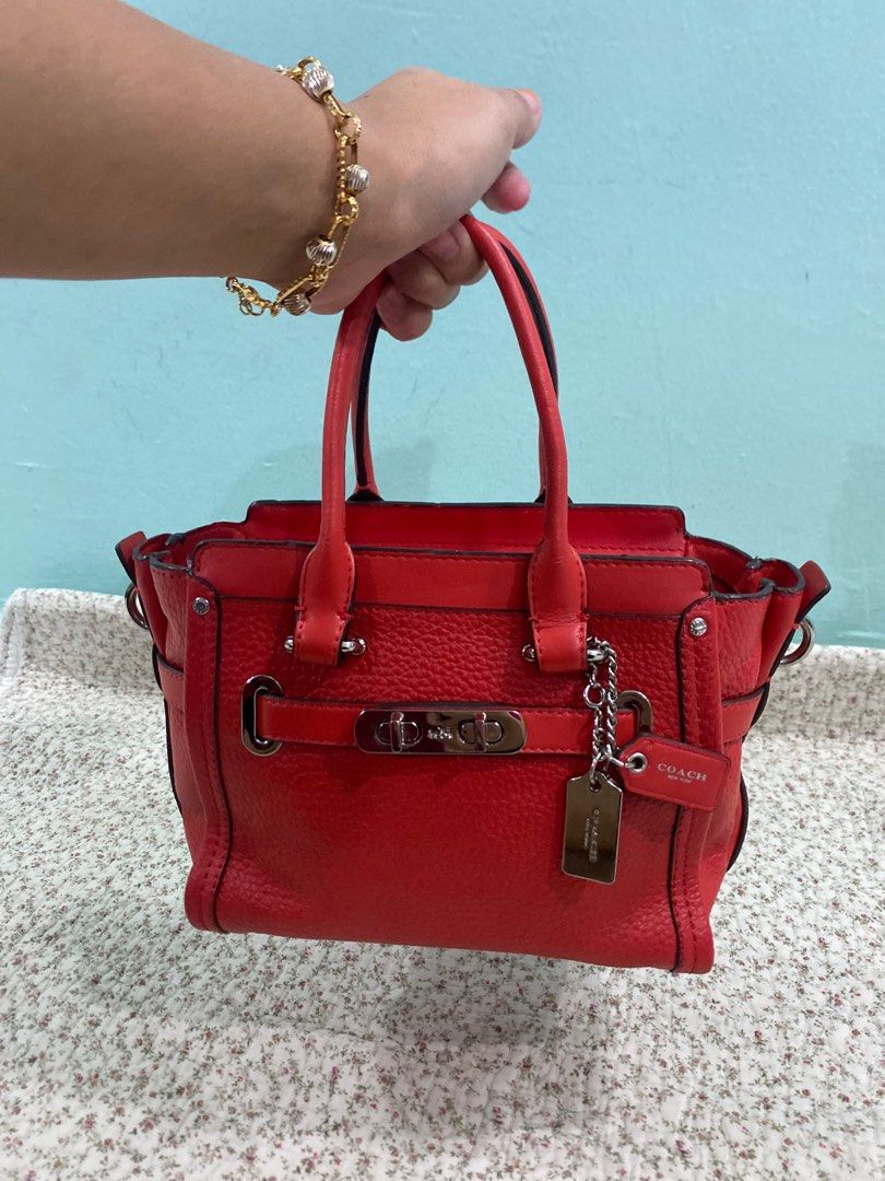 Coach clearance swagger mini