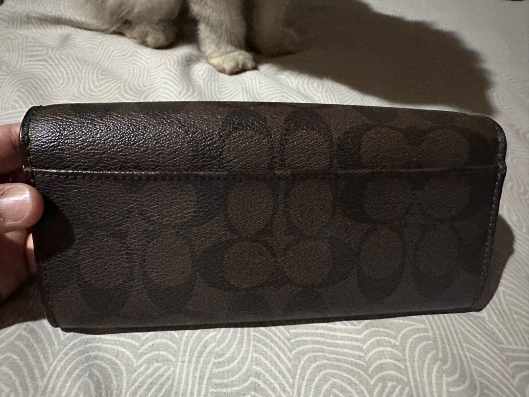 How to tell if a coach wallet is real deals