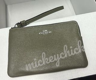 （分類：）位於 。 由 mickeychick 提交（商品編號 1268443705，圖片 1）。簡介： 。