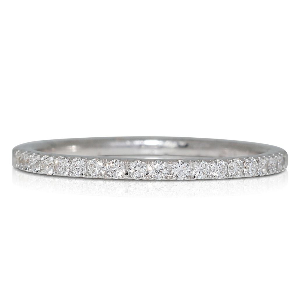 White carat hotsell gold ring