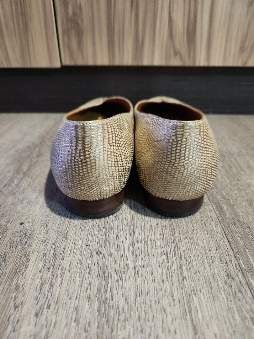 Gold flats sale size 11
