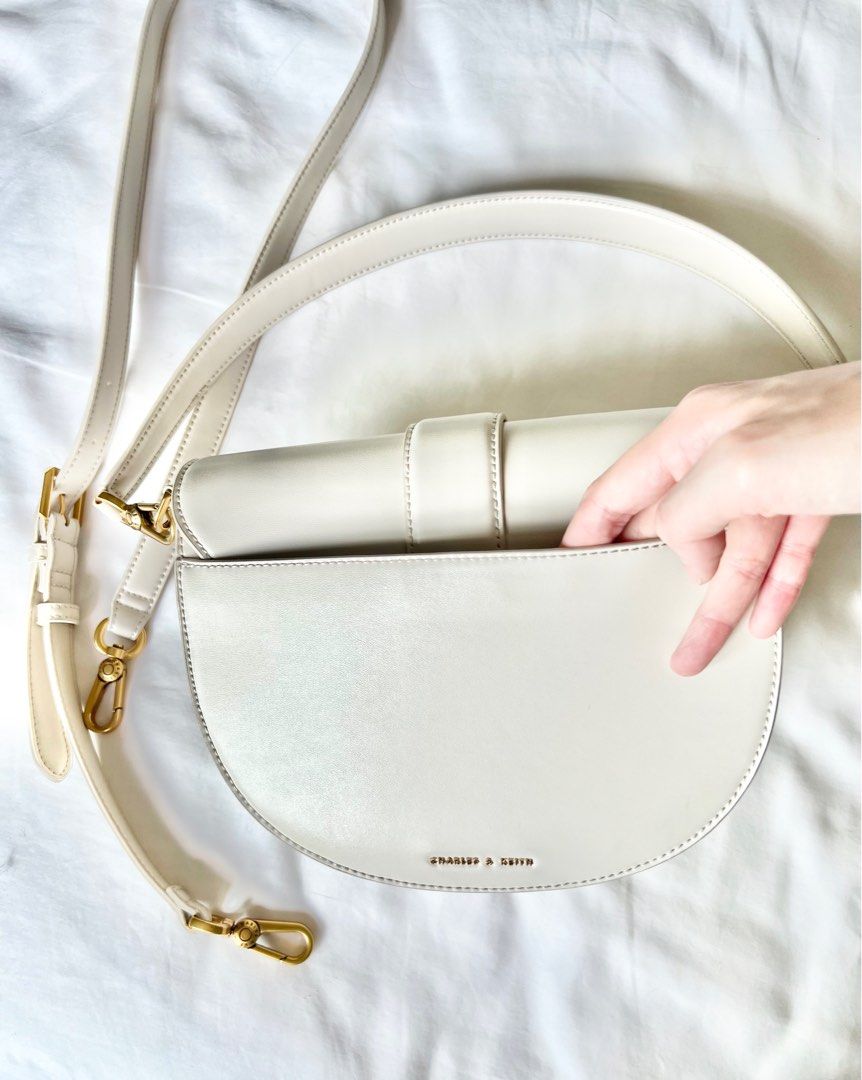 Metallic buckle saddle bag deals