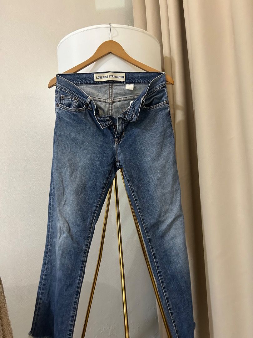 Gap ripped jeans womens hotsell