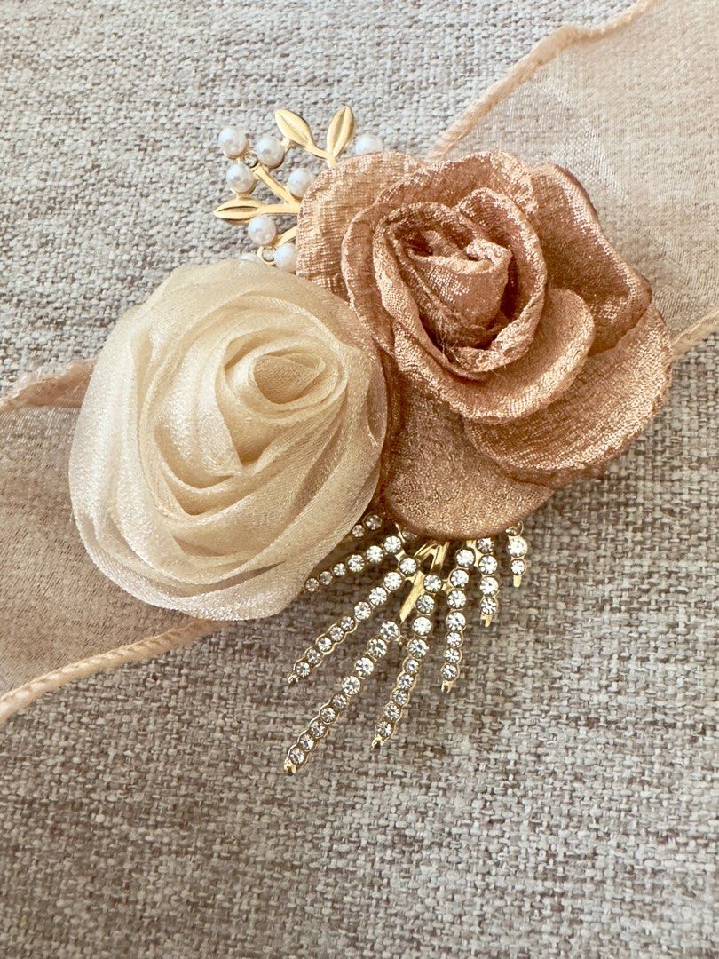 2024 new stocks 6 pcs ROM Boutonniere Wrist Corsage Wristband