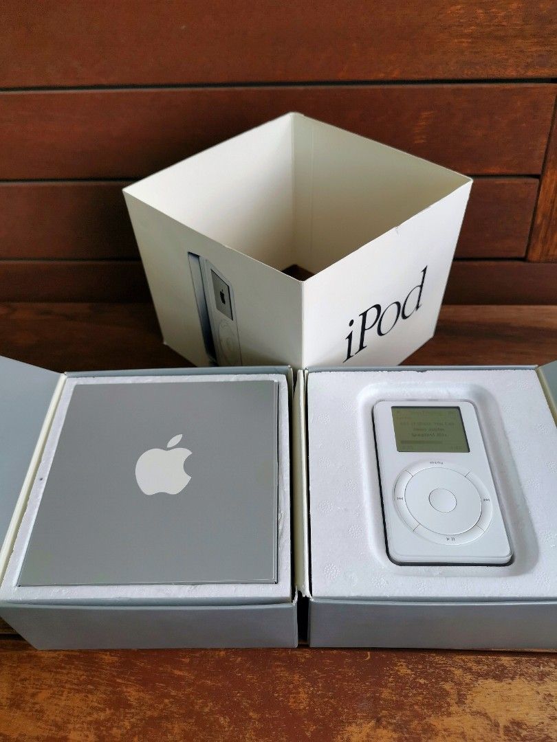 Apple iPod 初代 m8541 5GB m8513j/ iPod 1st Gen Boxed Vintage (M8541), Audio, Portable Audio