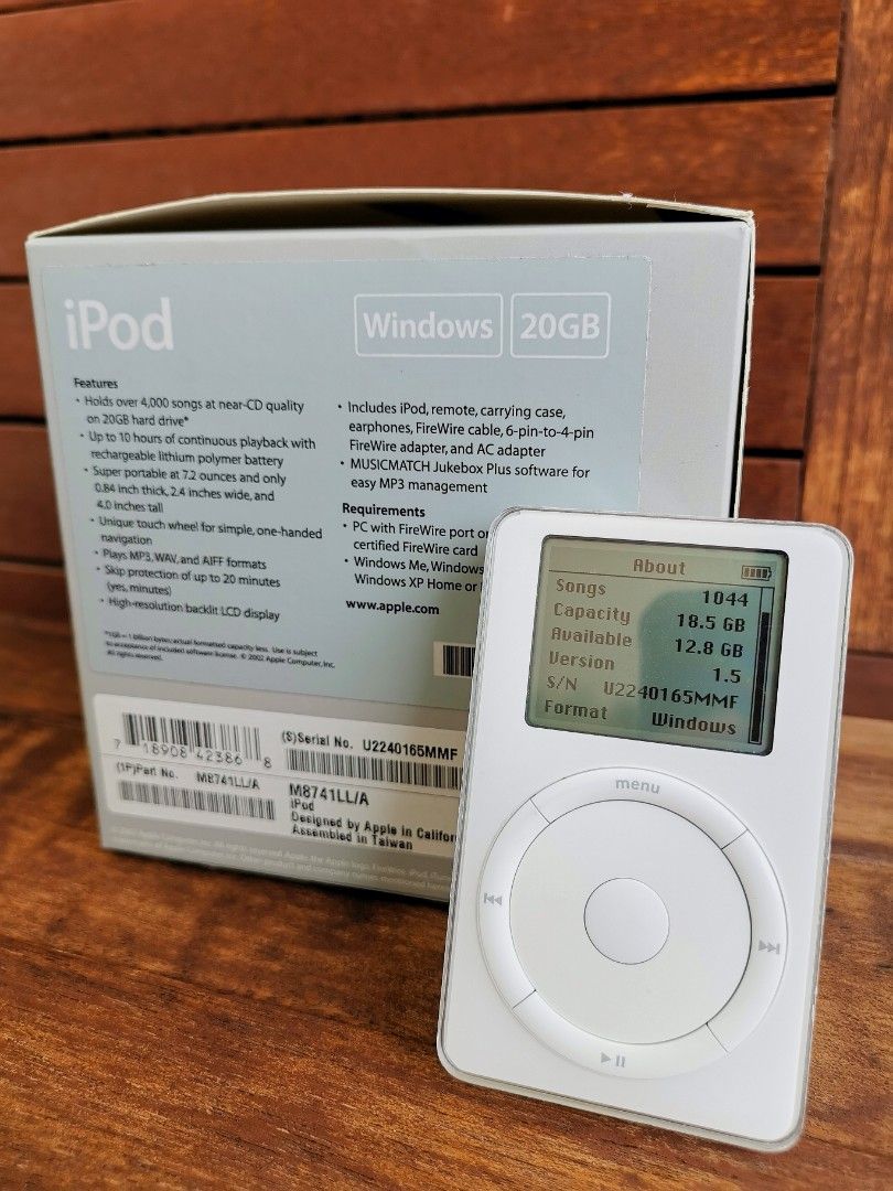 V*a様 Apple 第2世代 iPod 20GB モデル A1019 ジャンク Apple iPod A1019 20 GB - 2nd Generation - White - VGC