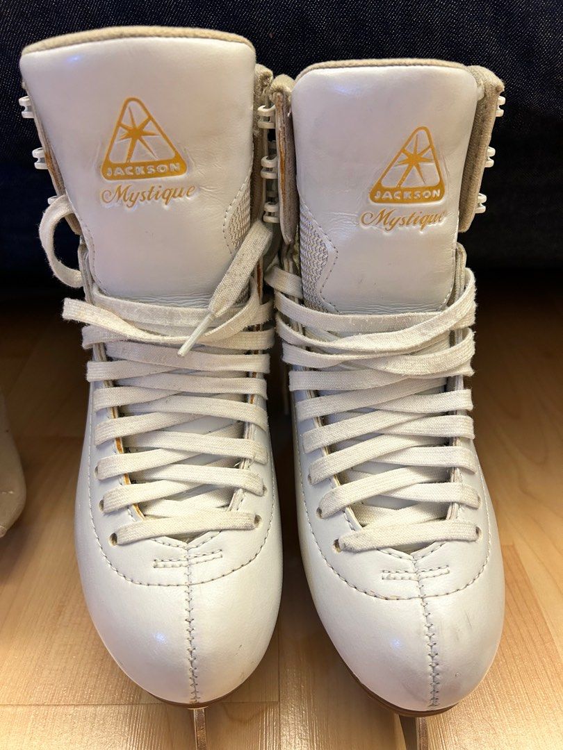 Girls shoes hotsell size 3.5