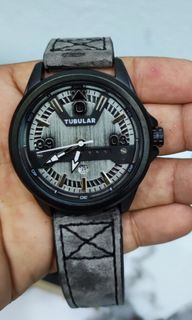 Jam Tangan Tubular