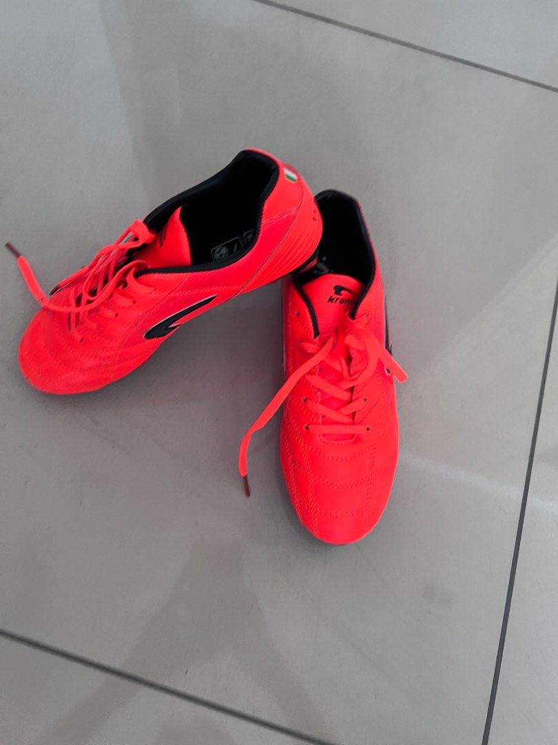 Junior football boots, Everything Else, Others on Carousell