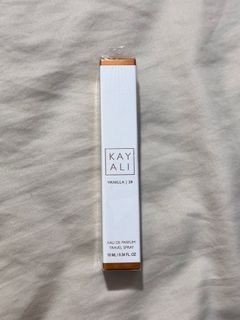 kayali vanilla 28 EDP travel spray