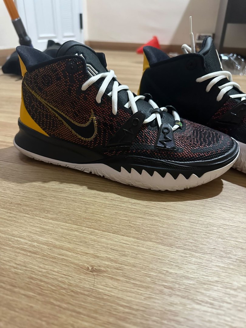 kyrie 7 raygun stockx